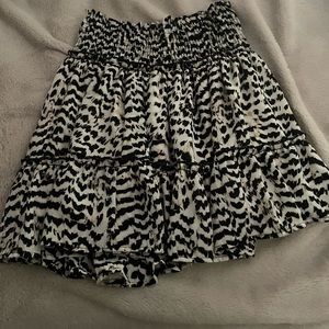 Super cute Leopard print skirt.